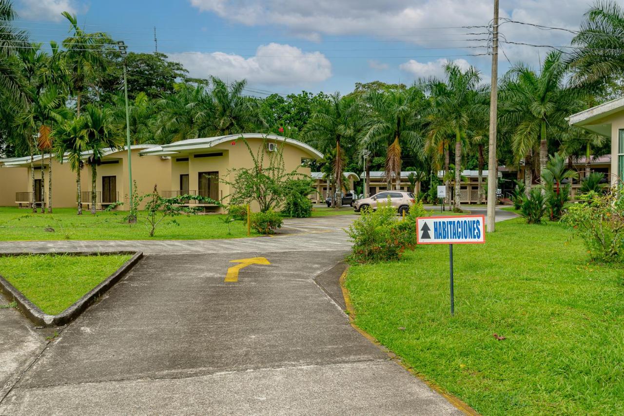 Hotel Los Rios Guacimo  Exterior photo